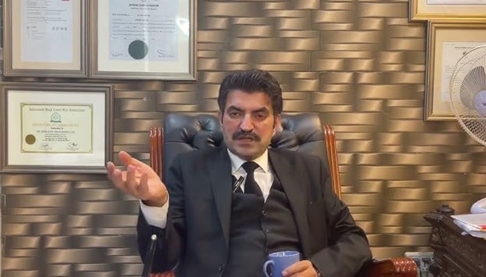 عدالت-نے-شیر-افضل-مروت-کو-کیس-سے-بری-کر-دیا
