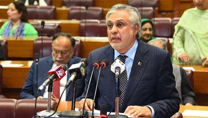 ہم-نے-بھارت-کے-چھ-طیارے-گرائے،-ہمارے-ایک-جہاز-کو-بھی-نقصان-نہیں-پہنچا،-اسحاق-ڈار
