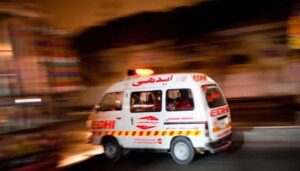 جانور-فروخت-کرکے-کراچی-سے-واپس-جانے-والے-پیوپاریوں-کی-گاڑی-کو-حادثہ،-ایک-جاں-بحق،-14-زخمی