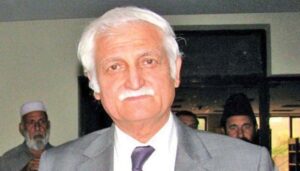 فرحت-اللّٰہ-بابر-نے-طلبی-پر-ایف-آئی-اے-میں-تحریری-جواب-جمع-کرا-دیا