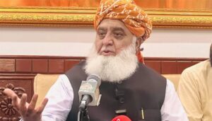 ہمارے-بغیر-حکومتی-بنتی-ہے-نہ-ہی-چلتی-ہے،-فضل-الرحمان