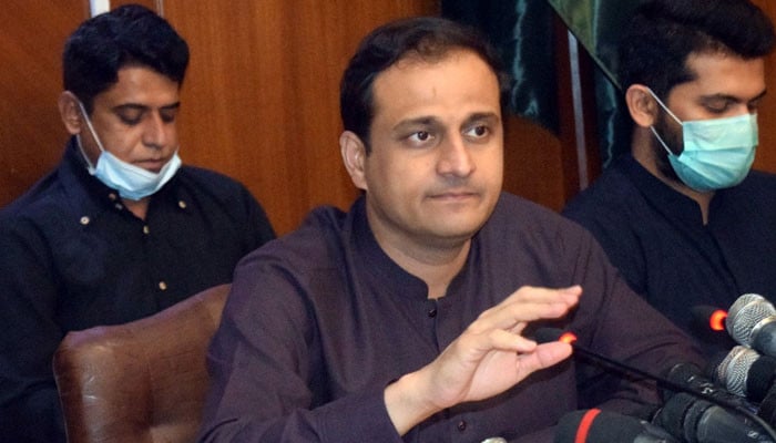 ایمپریس-مارکیٹ-کراچی-میں-400-گاڑیاں-پارک-کرنے-کی-فزیبلٹی-بنا-لی:-مرتضیٰ-وہاب