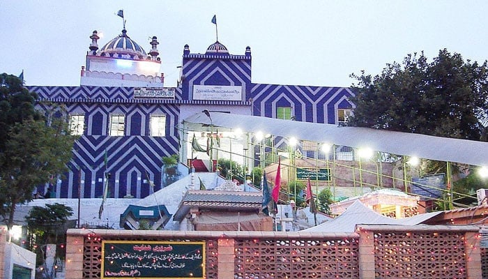 کراچی:-عبداللّٰہ-شاہ-غازیؒ-کے-1295ویں-سالانہ-عرس-کی-3-روزہ-تقریبات-کا-آغاز