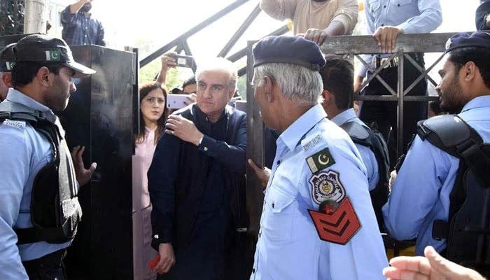 شاہ-محمود-قریشی-پنجاب-انسٹی-ٹیوٹ-آف-کارڈیالوجی-سے-دوربارہ-کوٹ-لکھپت-جیل-منتقل