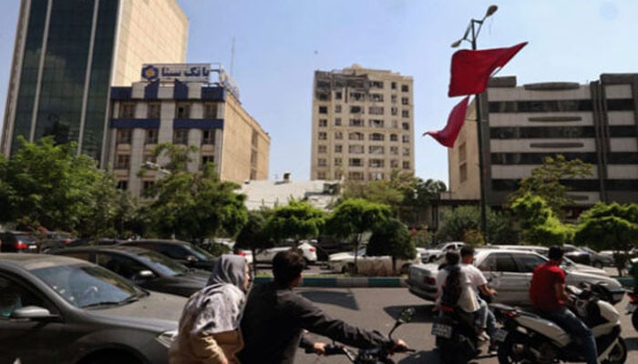 ایران-میں-پاکستانی-شہریوں-کیلئے-ہدایات-جاری