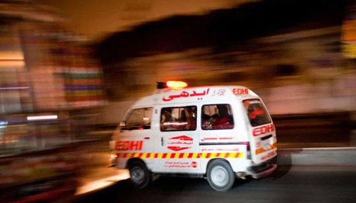 فیصل-آباد:-خاتون-نے-3-بیٹیوں-سمیت-نہر-میں-چھلانگ-لگادی
