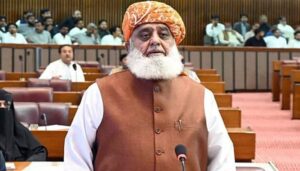 حکومت-کو-بات-پسند-نہیں-آتی-تو-اپوزیشن-کی-آواز-بند-کر-دیتی-ہے،-فضل-الرحمان