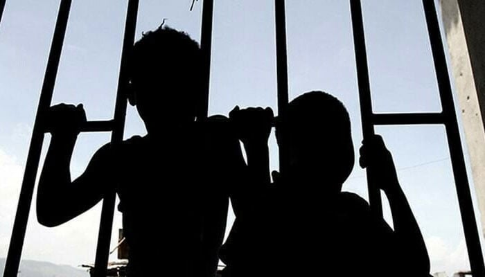 مظفرگڑھ:-چائلڈ-پورنو-گرافی-سے-متاثرہ-ایک-اور-لڑکے-کا-پولیس-سے-رابطہ