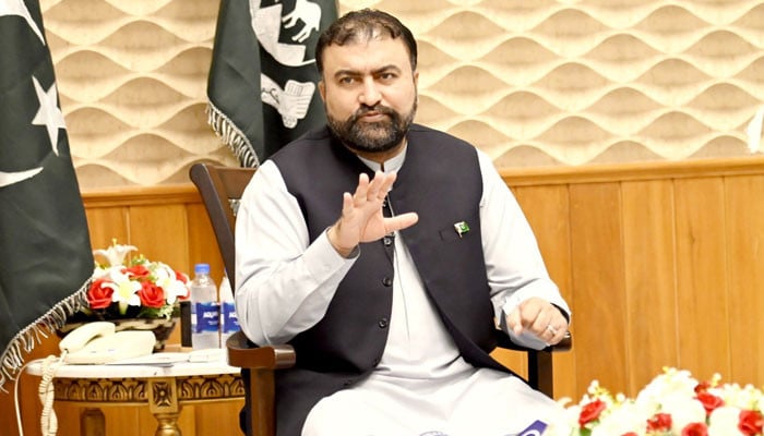 روزِ-اوّل-سے-کہا-تھا-کہ-پیٹرولیم-مصنوعات-سے-متعلق-ہمیں-خود-کفیل-ہونا-چاہیے:-سرفراز-بگٹی