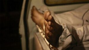 حیدرآباد:-فلیٹ-سے-ایک-شخص-کی-پنکھے-سے-لٹکی-لاش-برآمد