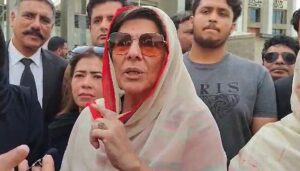 میرا-خیال-ہے-عمران-مائنس-ہو-گئے:-علیمہ-خان