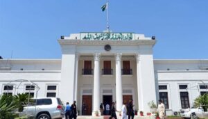 خیبر-پختونخوا-اسمبلی،-2-پارٹیوں-کے-ممبران-میں-گرما-گرمی،-الزامات