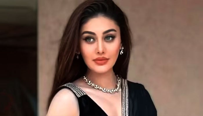 شفالی-کی-موت-مشتبہ-قرار،-تفتیش-کا-آغاز،-لاش-پوسٹ-مارٹم-کیلئے-بھیج-دی-گئی