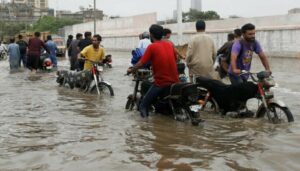 کراچی:-بارش-کے-دوران-2-دن-میں-8-افراد-جاں-بحق