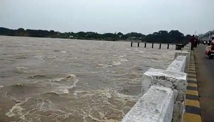 دریاؤں-میں-پانی-کے-بہاؤ-اور-سیلاب-سے-متعلق-الرٹ-جاری
