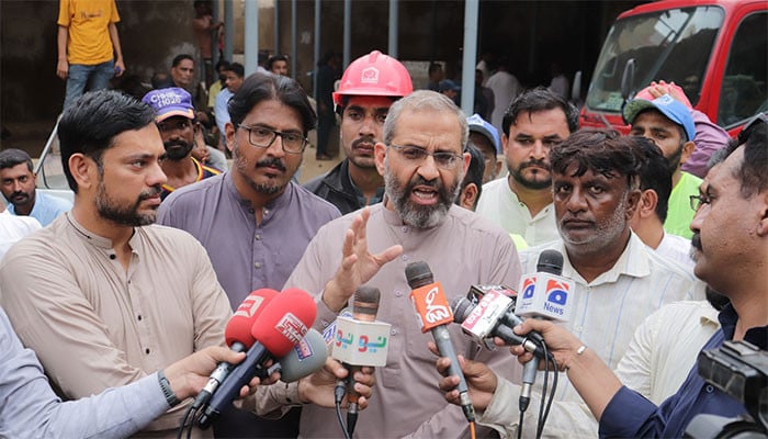 5-سال-میں-ایک-لاکھ-عمارتیں-بنیں-جن-کی-منظوری-ہی-نہیں-دی-گئی،-منعم-ظفر
