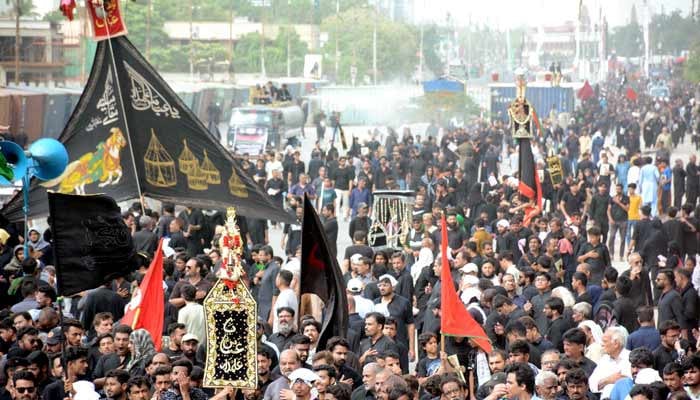 کراچی-میں-9-محرم-الحرام-کا-مرکزی-جلوس،-نشتر-پارک-میں-مرکزی-مجلس