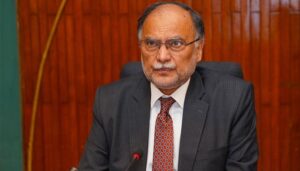 دشمن-انتشار-اور-تقسیم-پیدا-کر-کے-ہمیں-کمزور-کرنا-چاہتا-ہے:-احسن-اقبال