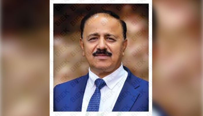 کراچی:-چیئرمین-انٹر-بورڈ-فقیر-محمد-لاکھو-چیئرمین-ایس-بی-سی-سی-نامزد