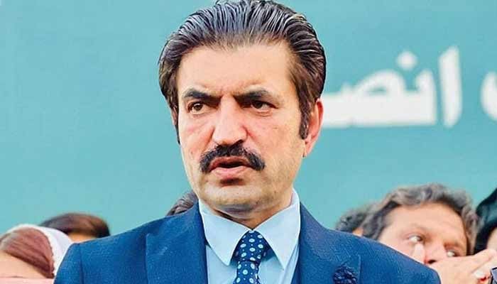 علیمہ-خان-تحریک-نہیں-چلاسکتیں-تو-مجھے-موقع-دیں،-شیر-افضل-مروت