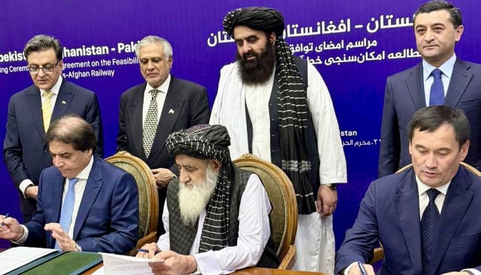 پاکستان،-افغانستان-اور-ازبکستان-کے-درمیان-ریلوے-معاہدہ-طے-پا-گیا