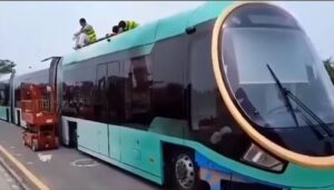 لاہور-میں-الیکٹرک-بس-کے-بعد-اب-الیکٹرک-ٹرام-بھی-چلے-گی