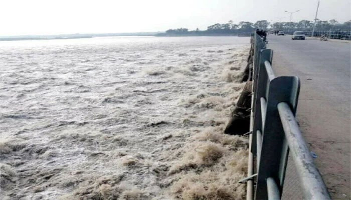 دریائے-چناب-اور-سندھ-میں-نچلے-درجے-کا-سیلاب