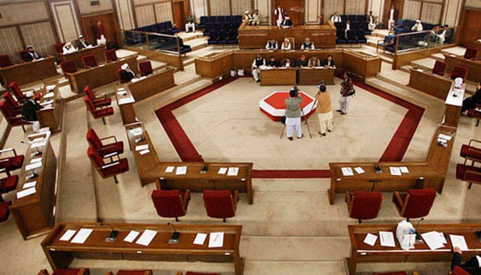 بلوچستان-اسمبلی-میں-خاتون-اور-مرد-کے-قتل-کی-مذمتی-قرارداد-منظور