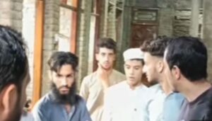 سوات:-مدرسے-کے-مہتمم-کا-بیٹا-مقتول-فرحان-سے-ناجائز-مطالبات-کرتا-تھا،-چچا