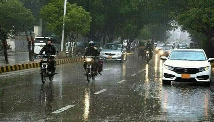 کراچی:-مختلف-علاقوں-میں-بارش-کا-امکان