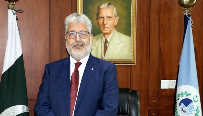 مثبت-ضمیر-کے-ساتھ-چیئرمین-ایچ-ای-سی-کا-عہدہ-چھوڑ-رہا-ہوں،-ڈاکٹر-مختار