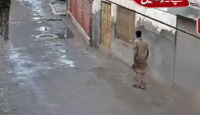 ملتان:-8-سالہ-بچی-کے-ساتھ-نازیبا-حرکت-کرنیوالے-ملزم-نے-خود-کو-گولی-مار-کر-زخمی-کرلیا