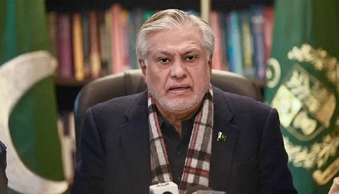 سیٹلائٹ-کی-کامیاب-لانچنگ:-اسحاق-ڈار-کا-پاکستانی-و-چینی-ماہرین-کو-خراجِ-تحسین