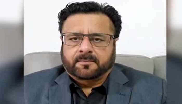 لنکا-شائر-کرکٹ-نے-اسٹیڈیم-سے-نکالنے-کی-وجہ-نہیں-بتائی،-فاروق-نذر