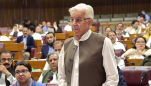 بذریعہ-سڑک-ایران-جانے-پر-جائز-وجوہات-کے-سبب-پابندی-عائد-کی:-خواجہ-آصف